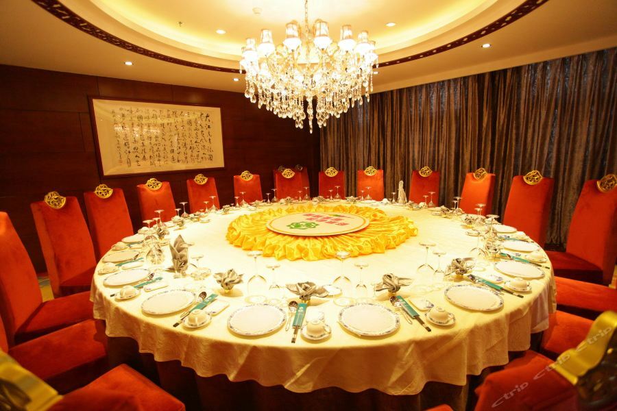 Weihai Happy Hot Spring Hotel Bagian luar foto